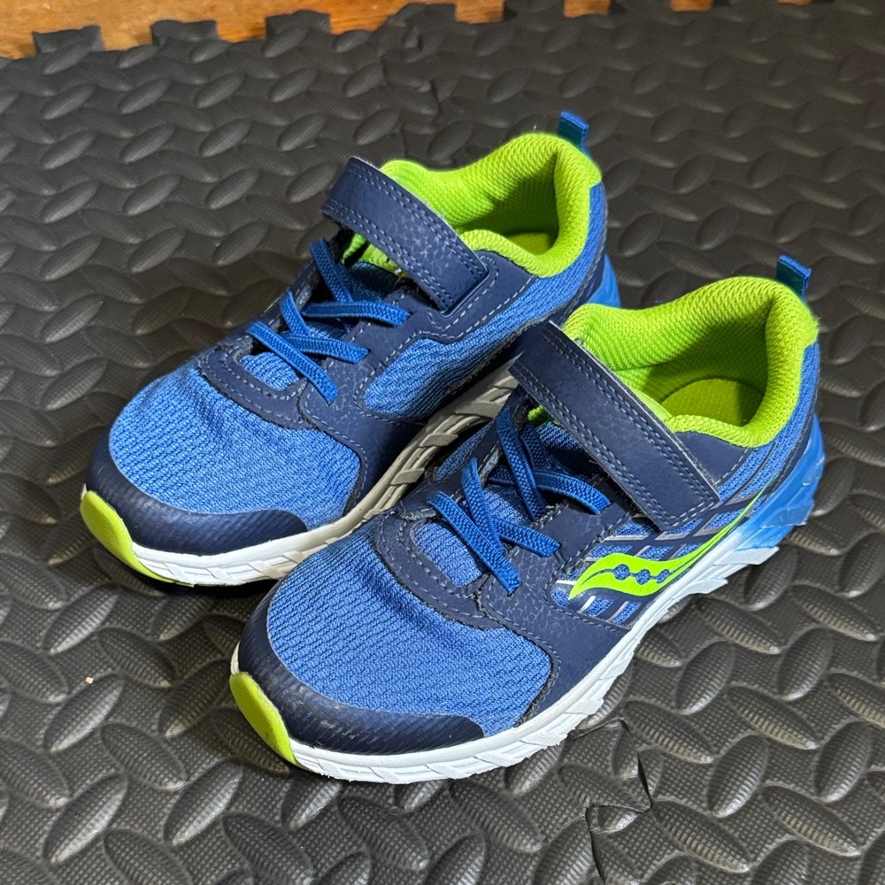 Saucony Kids Navy and Lime Sneakers- 13W